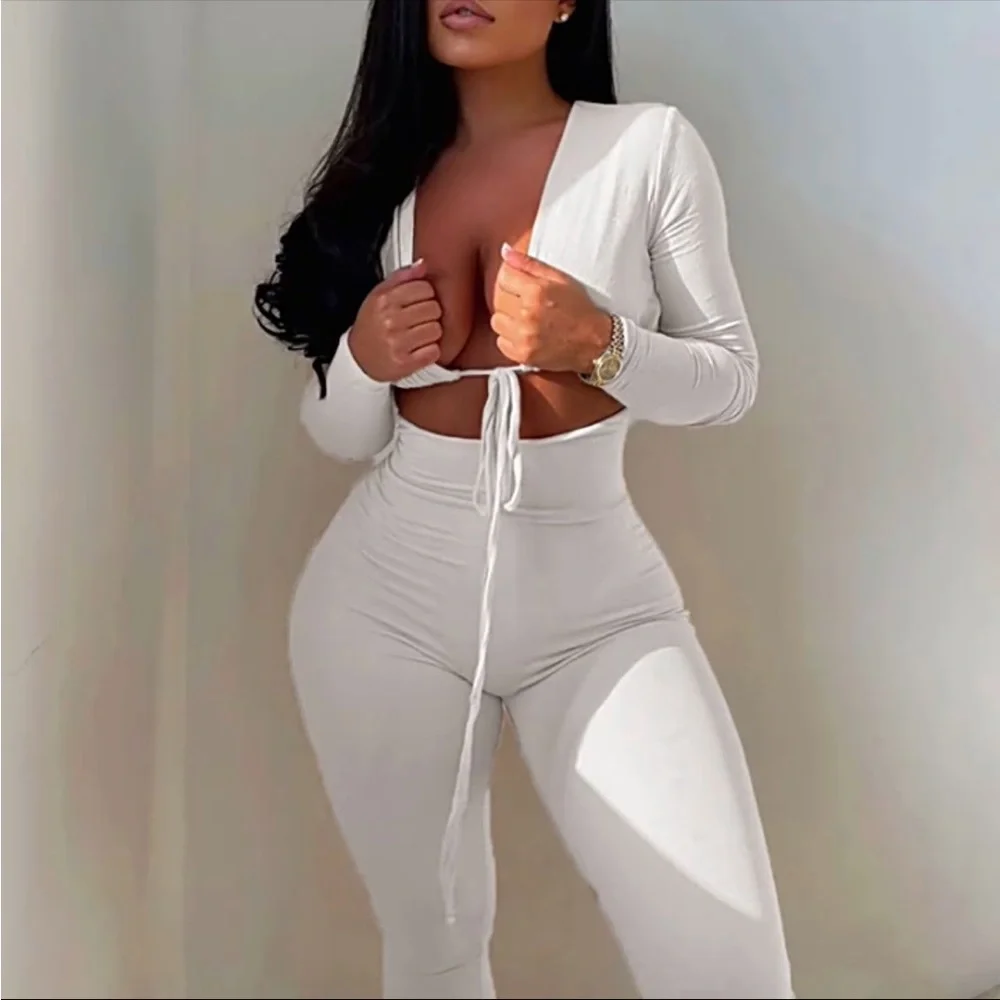 Solid Jumpsuit Drawstring Cleavage Waist Out One Piece Overall NWT Size S - Picture 2 of 6